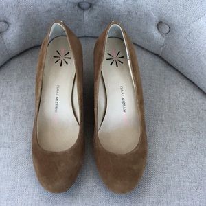 Isaac Mizrahi Suede Wedges
